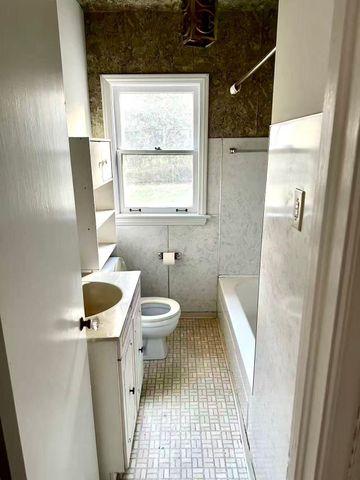 For Lease - 7 Devondale Avenue, Toronto, Ontario - Photo 5