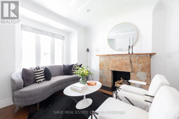 318 INDIAN GROVE - Photo 1