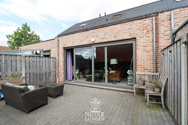 Energiezuinige rijwoning met drie slaapkamers - Photo 1