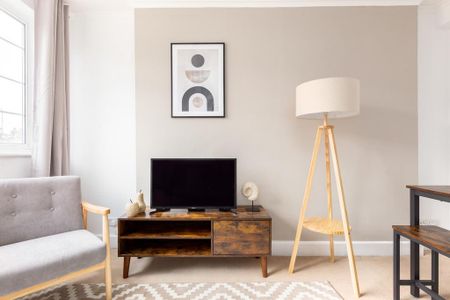 2 bedroom flat to rent - Photo 5