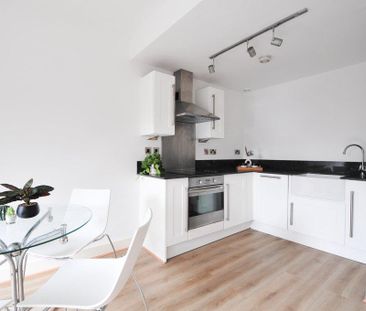 2 bedroom apartment to rent - Photo 3