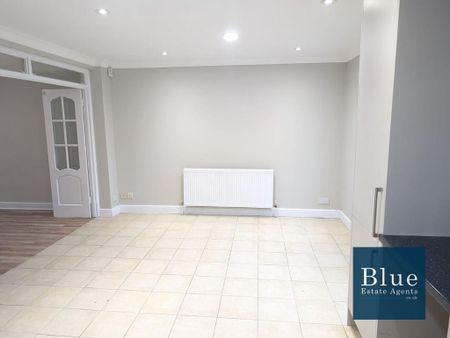 4 bedroom semi-detached house to rent - Photo 4