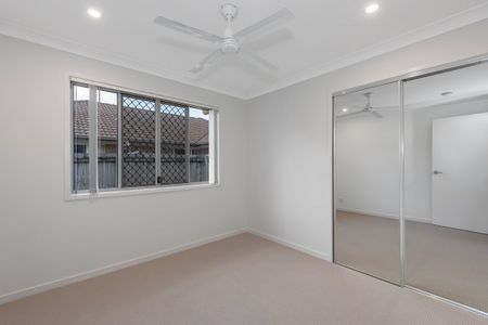 Walking Distance from Schools & Shops - Photo 2