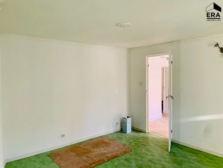 SAINT CANNAT - Appartement T3 de 85 m² rénové au 2ème étage avec grand garage - Photo 5