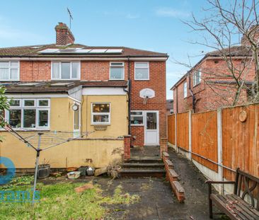 5 bed Semi-Detached House for Rent - Photo 1