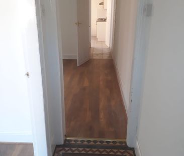 3 Bed Terraced House, Abbey Road, B67 - Photo 3