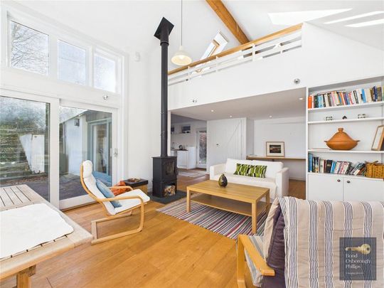 3 bedroom detached house to rent - Photo 1