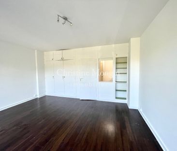 Studio - Paris (75008) - 36.45 m² - - Photo 5