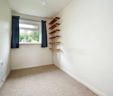 4 bedroom terraced house to rent - Photo 2