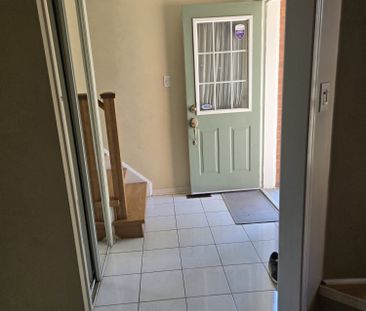 For Lease - 3850 Cedar Hedge Rise, Mississauga, Ontario - Photo 3