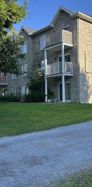 4 1/2 - 4745 COTE-ROSEMONT, Trois-Rivieres - Photo 1