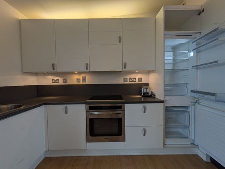 1 Bed Flat, Becquerel Court, SE10 - Photo 5