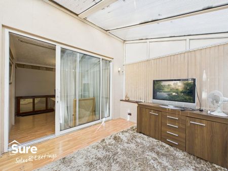 4 bedroom terraced house to rent - Photo 2