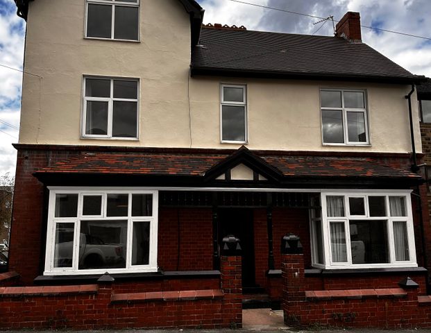 Western Street - Photo 1