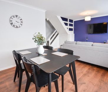 3 bedroom end of terrace house to rent - Photo 3