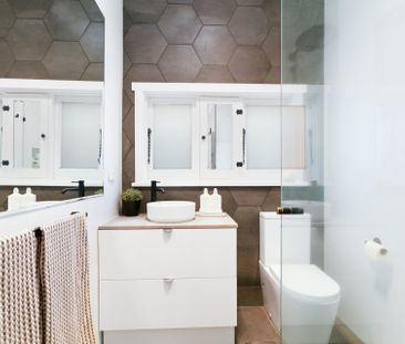 Thinking of selling? Contact our agent - Photo 2