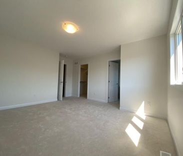 For Lease - 573 Lilith Street, Barrhaven, Ontario - Photo 5