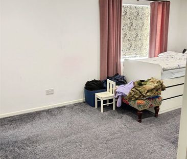 2 bedroom house to rent Lavender Crescent, Cambridgeshire, Peterbor... - Photo 2