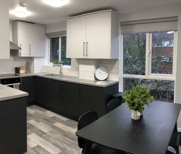 Farnham Close Room 1 - Photo 5
