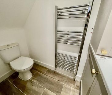 3 bedroom semi-detached house to rent - Photo 2