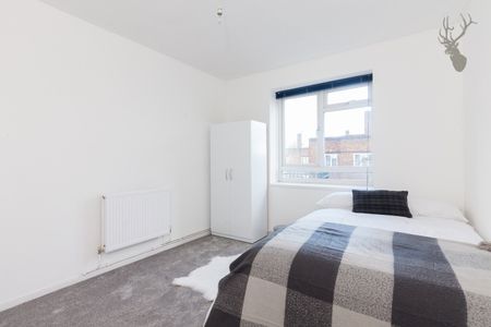 Room in a Shared Flat, Brenley House, SE1 - Photo 4