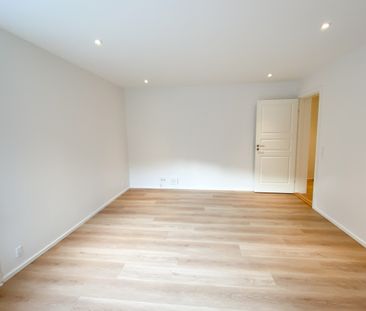 Totalrenoveret lejlighed med flot finish og klassisk planløsning - Foto 4