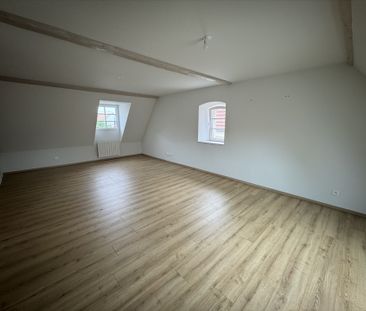 Location Appartement 3 pièces 100m² - Photo 2