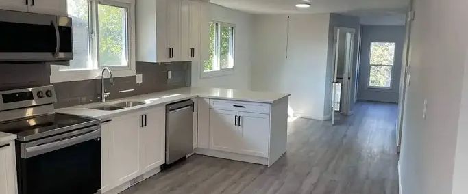 Fully renovated house | Calgary - Photo 1