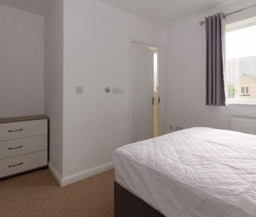 1 bedroom in a house share to rent - Photo 1
