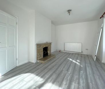 School Cottages, Woking, Surrey, GU22 - Photo 1