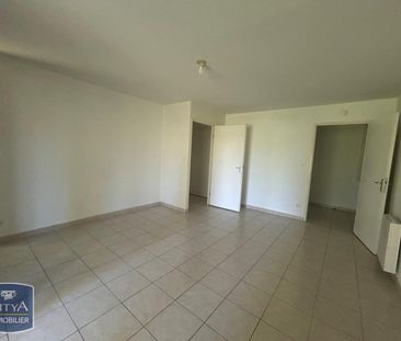 Location Appartement 2 pièces 54m² LONS LE SAUNIER 39000 - Photo 4