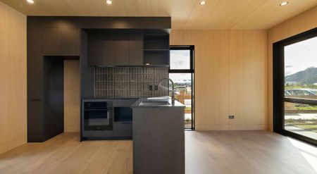 2 Bedroom, 1 Bathroom in Five Mile Frankton - Photo 2