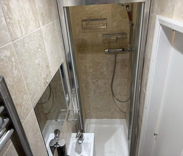 Two Double rooms with own bathrooms and Aircon - Photo 6