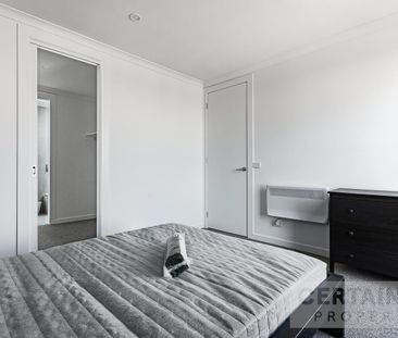 NEWLY FURNISHED CO-LIVING PROPERTY - Room available for only $230 p... - Photo 6