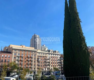 Piso de alquiler en Calle Ilustración, Argüelles - Photo 2