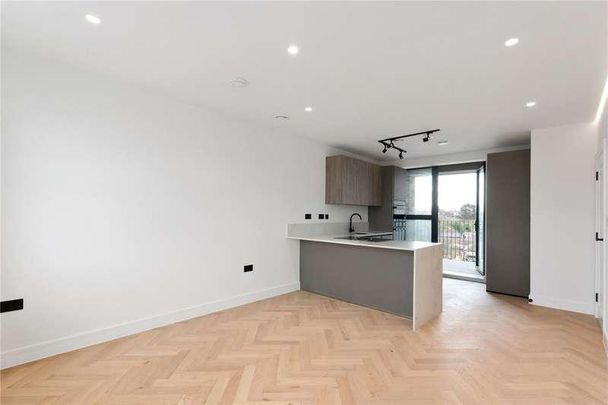 Cannon Hill Lane, London, SW20 - Photo 1