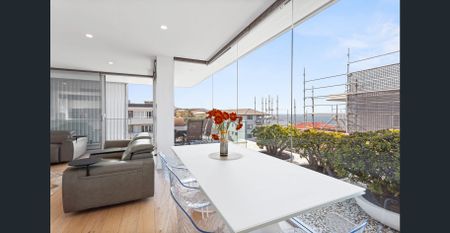 AS NEW - A RARE GEM - 230SQM TWO STOREY PENTHOUSE - Photo 5