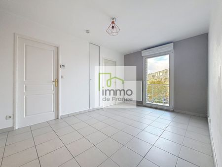 Location Appartement 1 pièce 24m² - Photo 2