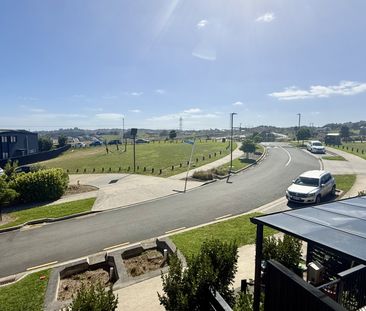 3-Bedroom Family Townhouse Flat Bush - Photo 5