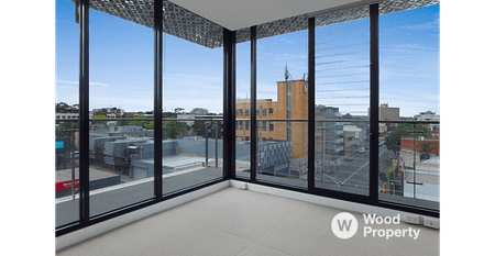 Sun drenched apartment - Photo 5