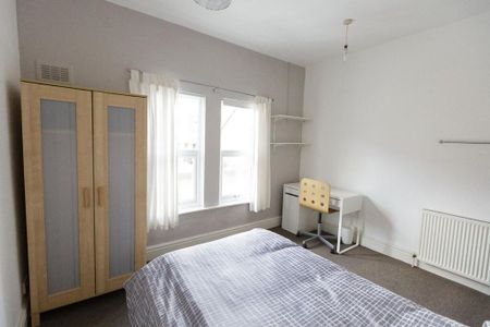 4 bedroom house to rent - Photo 2