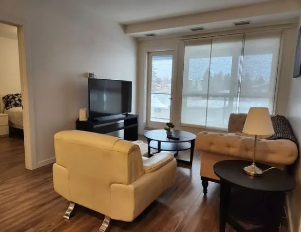 Geothermal 3 bed + 2 full bath AC close to C train. | Calgary - Photo 1