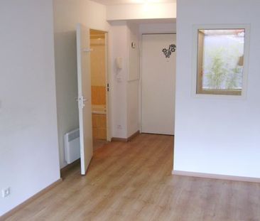 Location Appartement 1 pièce 23m² - Photo 5