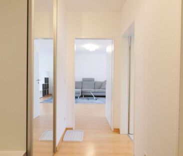 Große 1-Zimmer-Wohnung mit Balkon, Internet und Reinigung - Photo 6
