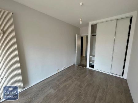 Appartement à louer 4 pièces 101.04m² - Photo 3