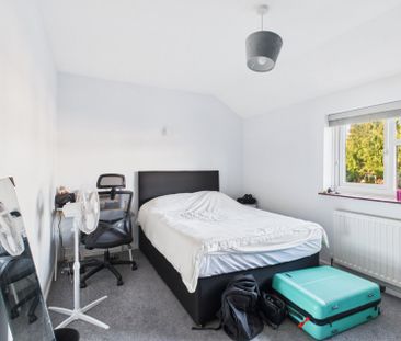 Rowan Close, Beaconsfield,HP9 - Photo 4