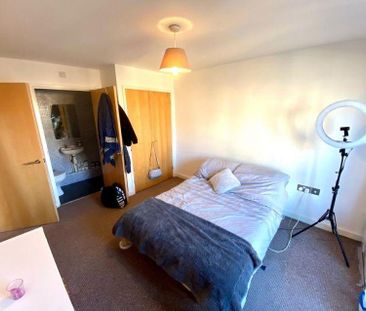 2 bedroom flat to rent - Photo 5