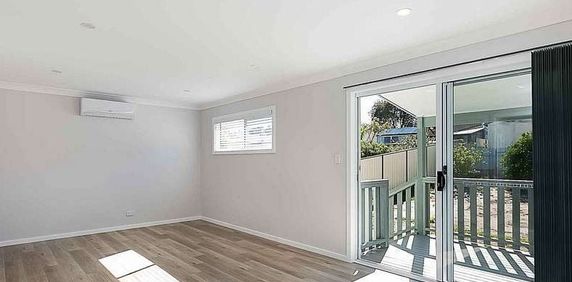 Well Designed Two Bedroom Home - Photo 2