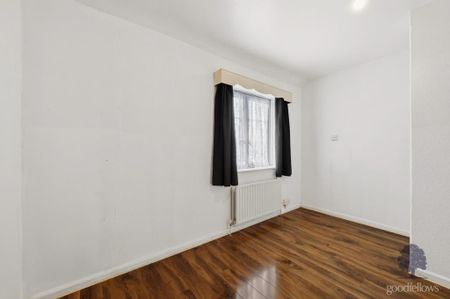2 bedroom end of terrace house to rent - Photo 3