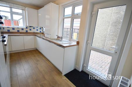 Bournemouth The Grove Moordown, BH9, Dorset - Photo 4